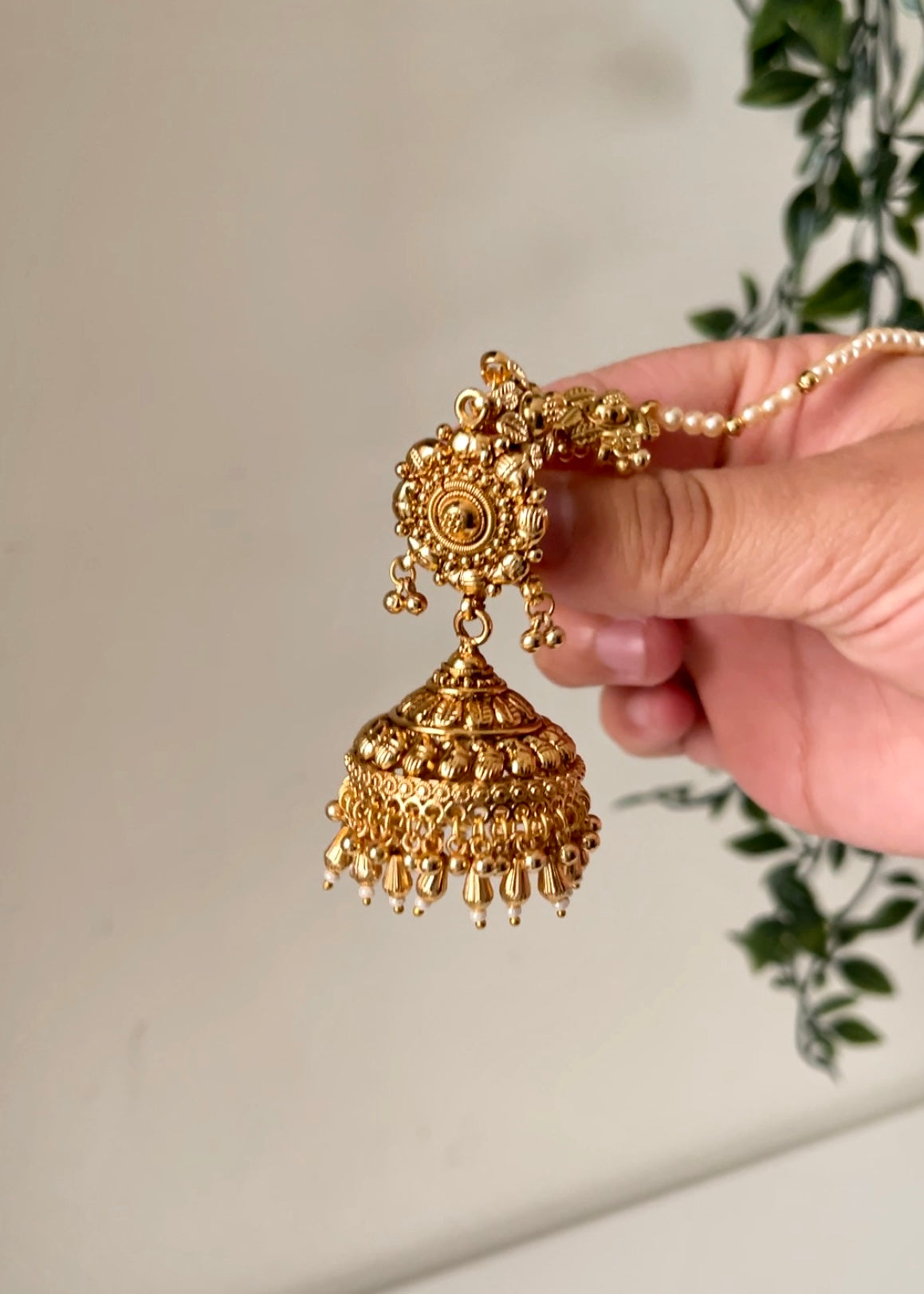 SAI - Gold Statement Jhumka