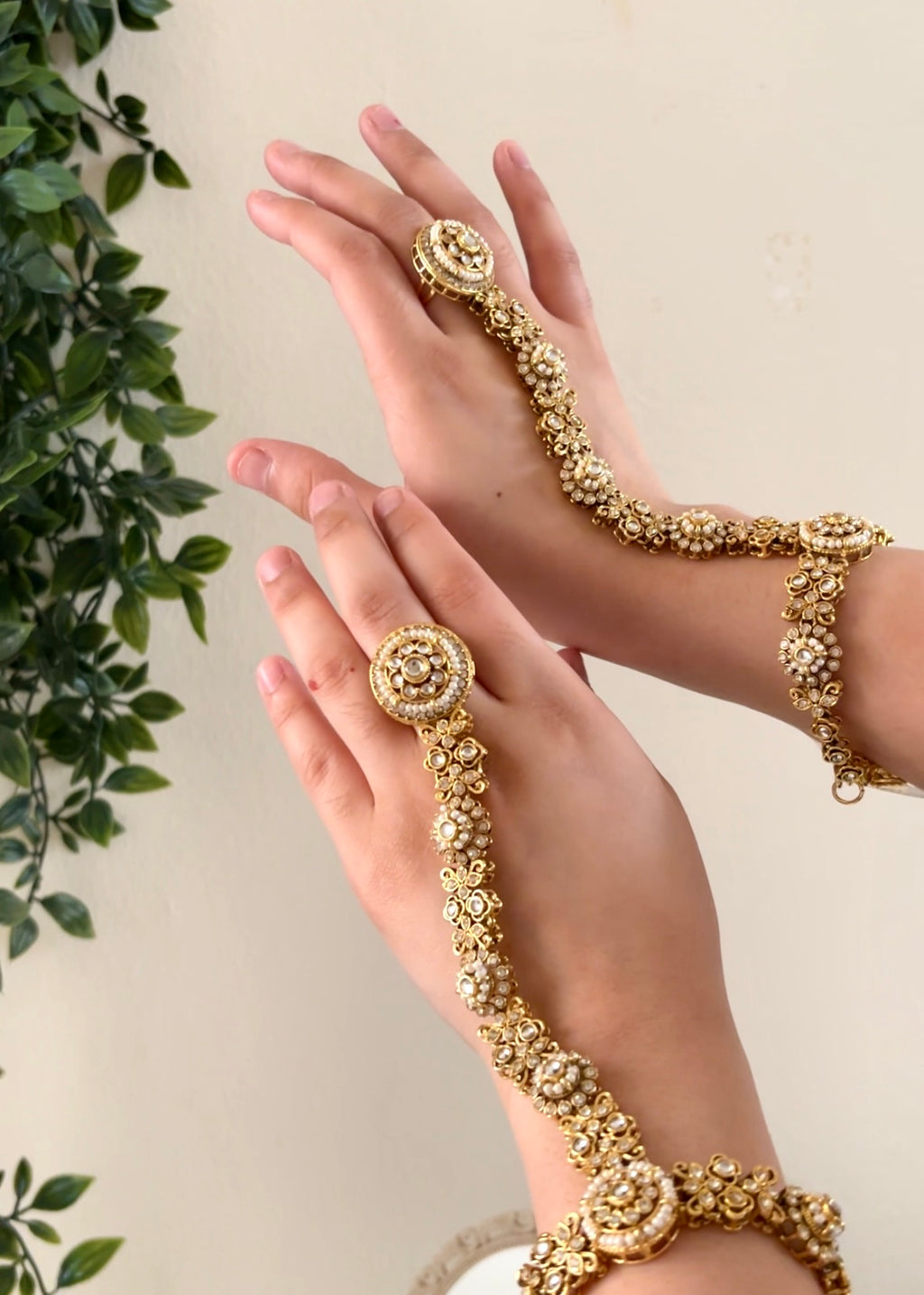 MEHRIN - Kundan Gold Hathphool (Pair)