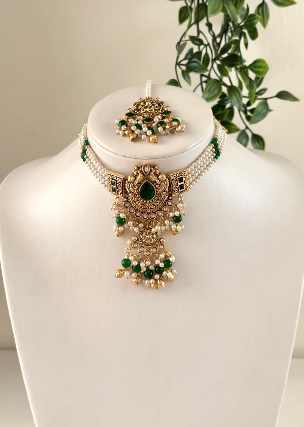 AMIRA - Heritage Gold Plated Necklace/Choker Set