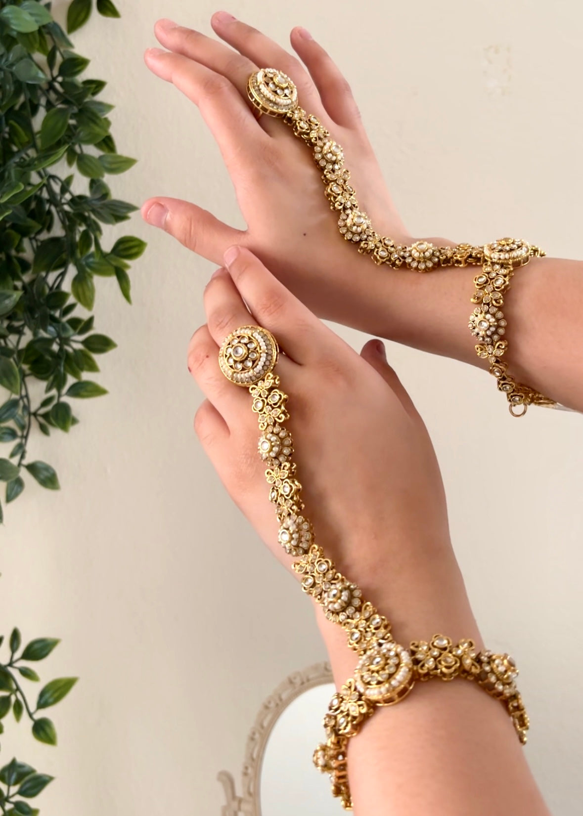 MEHRIN - Kundan Gold Hathphool (Pair)