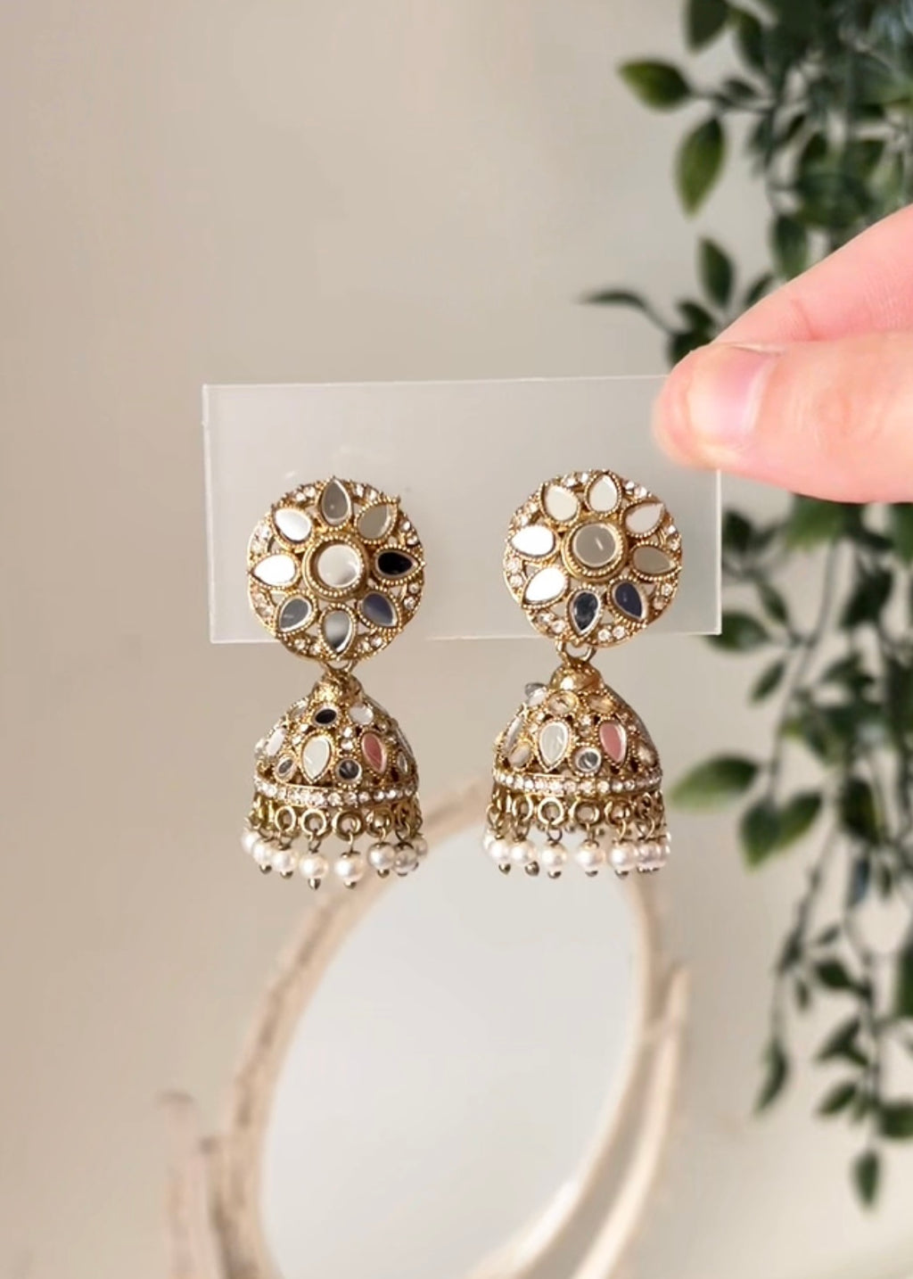 AINA - Jhumka Tikka Set