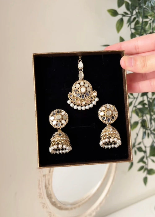 AINA - Jhumka Tikka Set