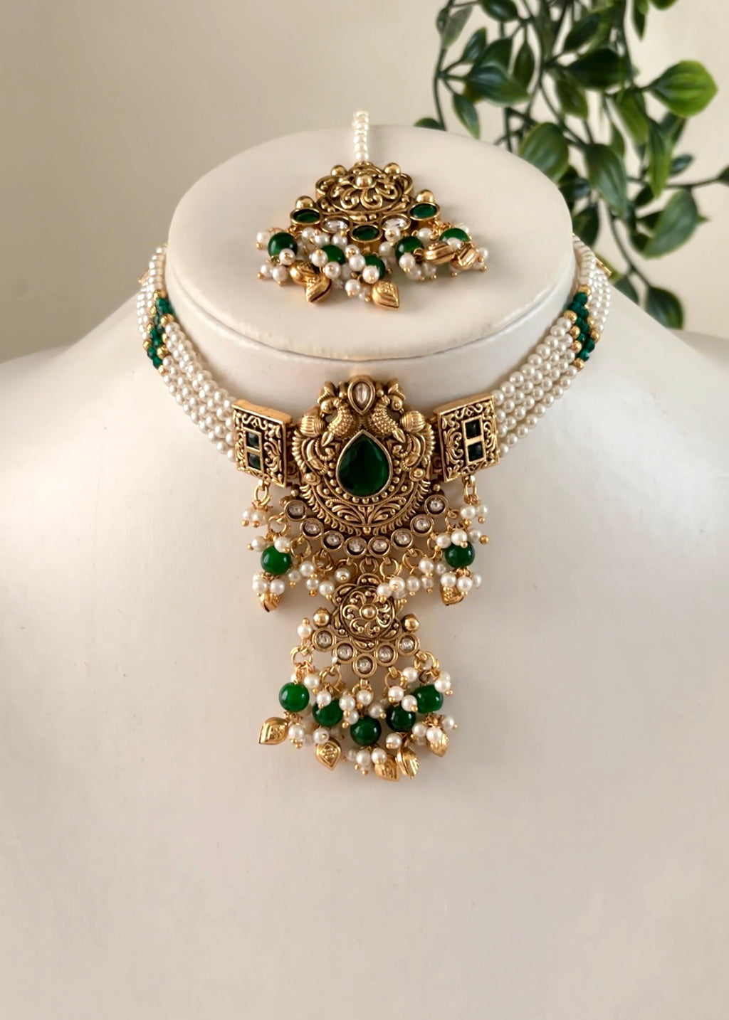 AMIRA - Heritage Gold Plated Necklace/Choker Set