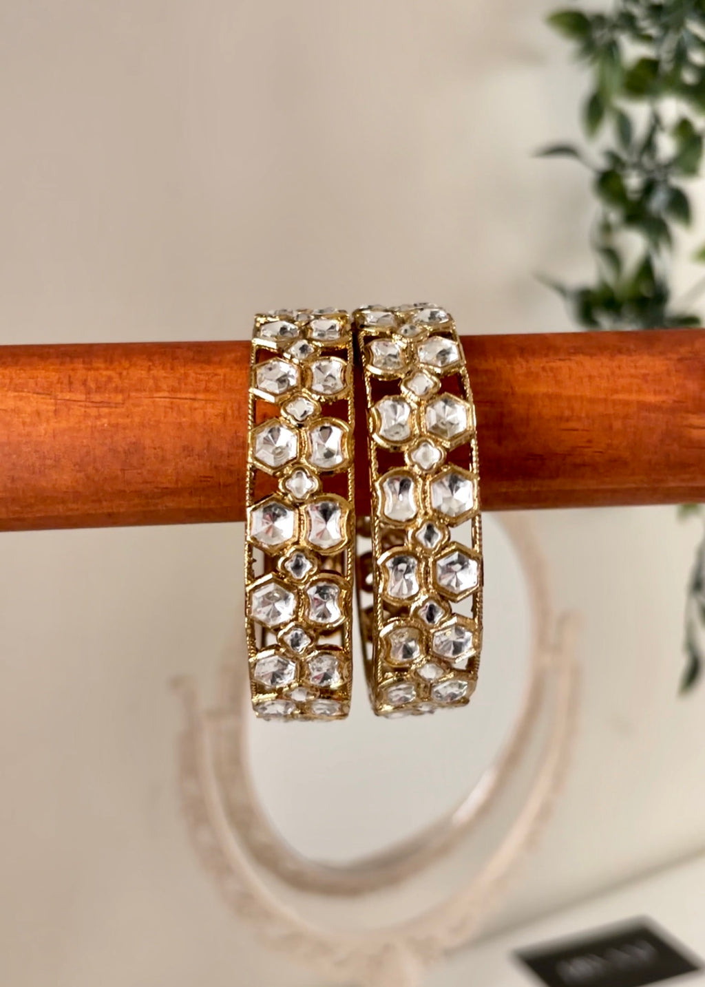 VEENA - Bangles