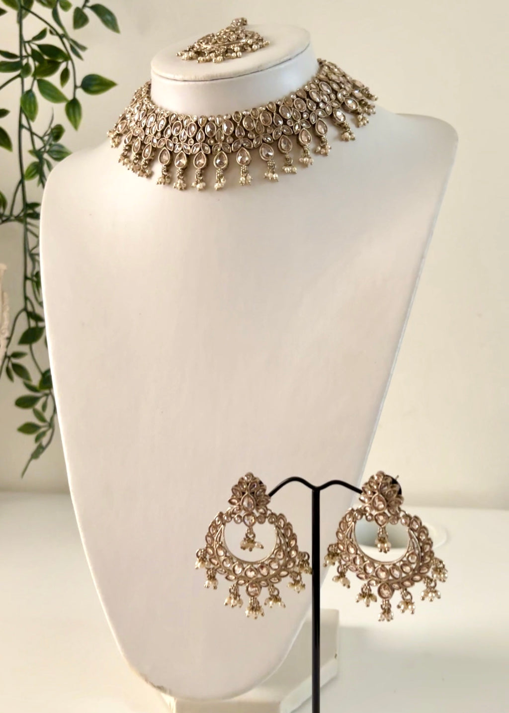 KIRAN - Gold Champagne Necklace/Choker Set