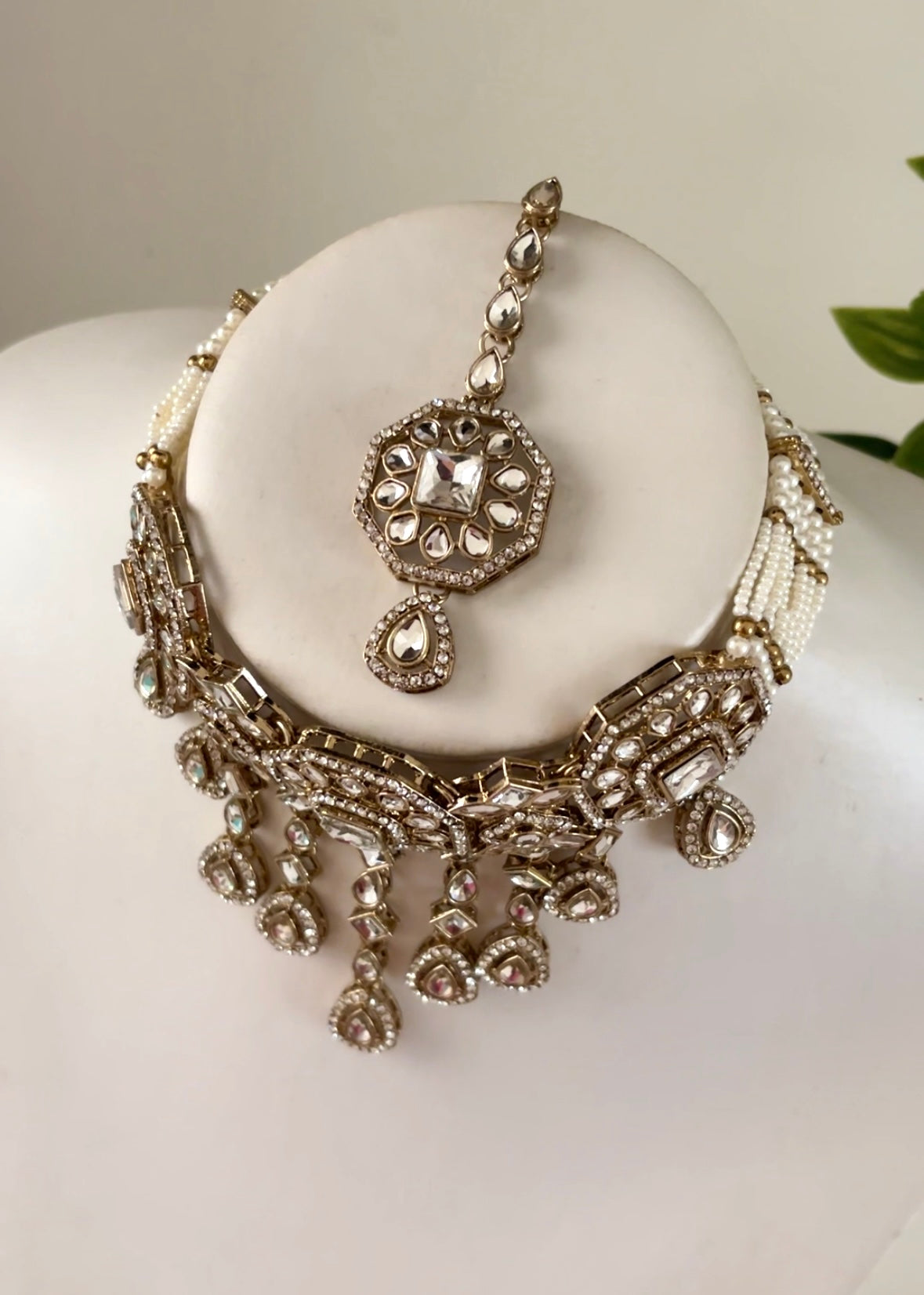 ONA - Kundan Choker Set