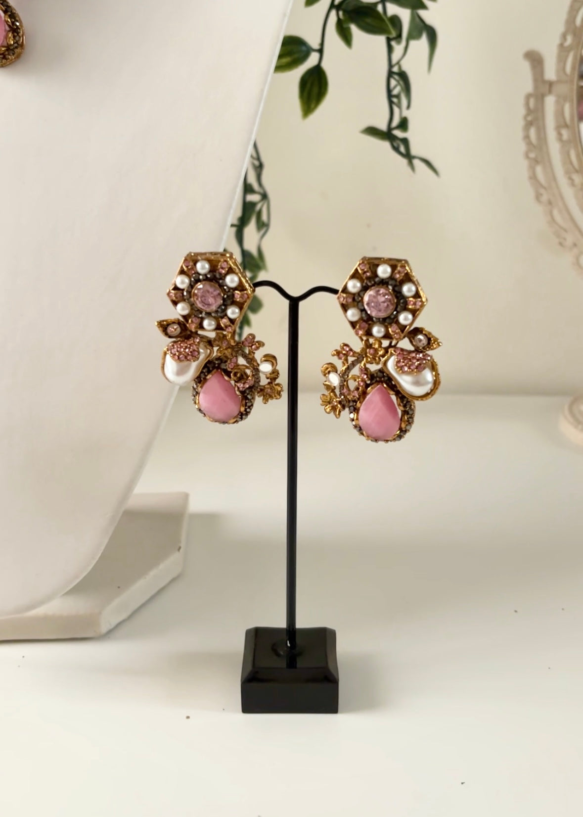 KAYAL - Pendant/Necklace Set