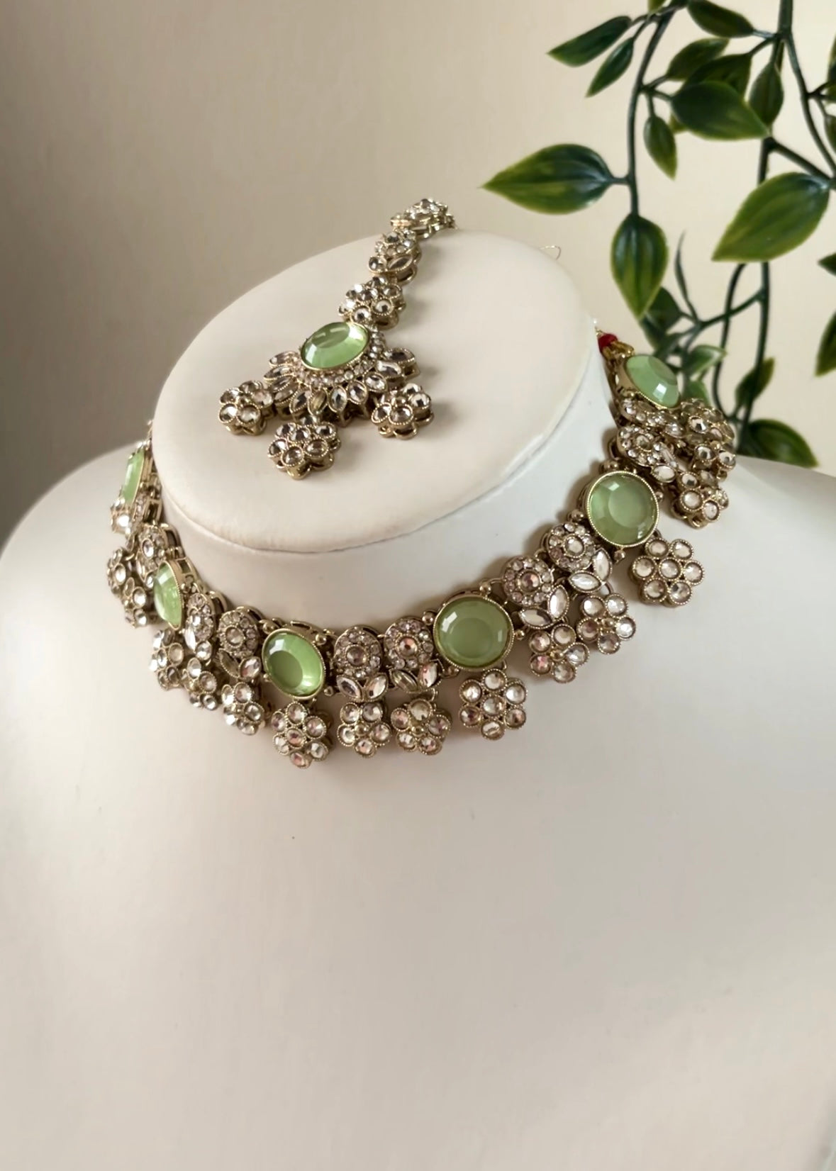 EZHIL -  Necklace Set