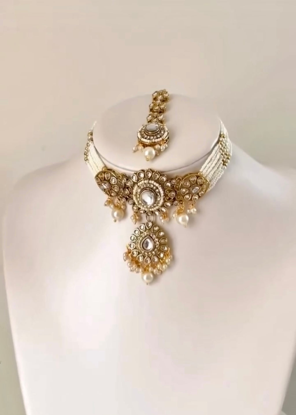 MALAIKA - Kundan Choker Set