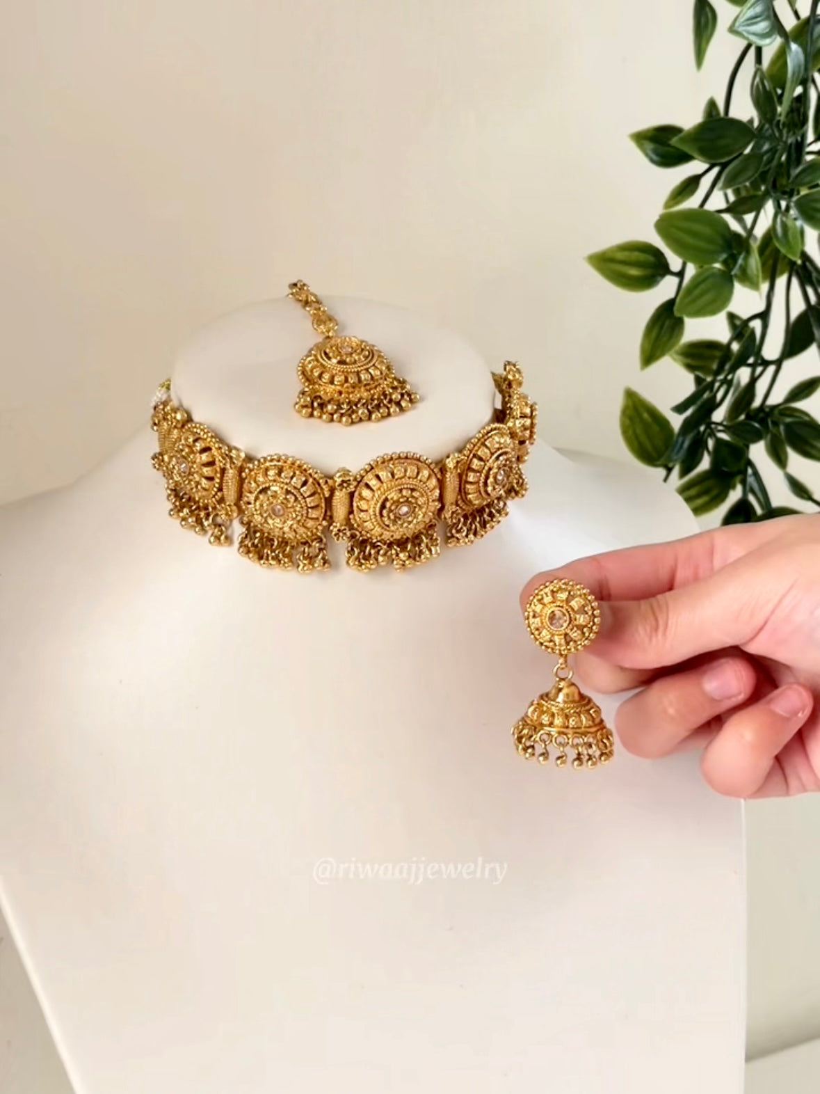 SONA - Gold Plated Choker Set