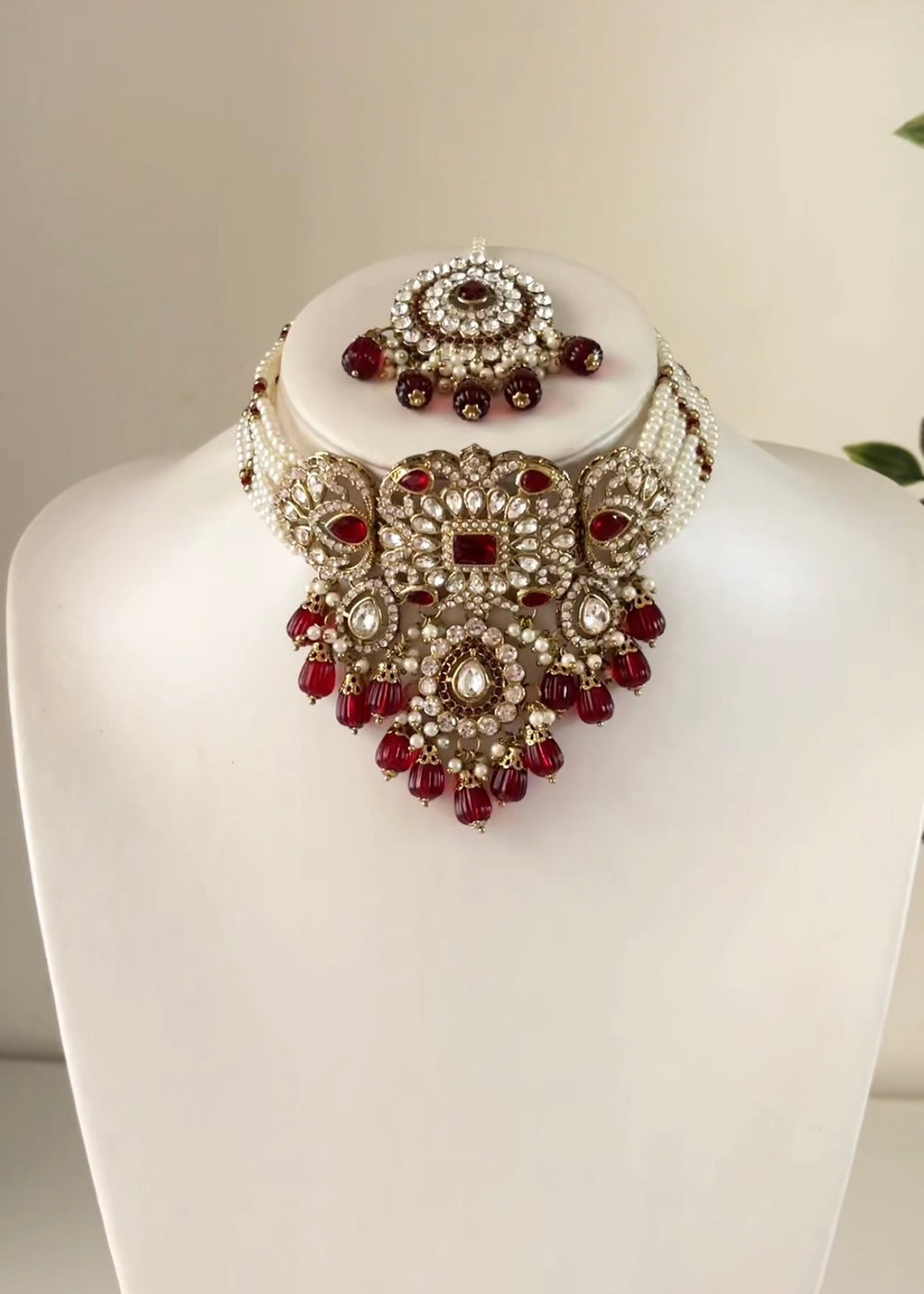 DIVIYA - Choker Set