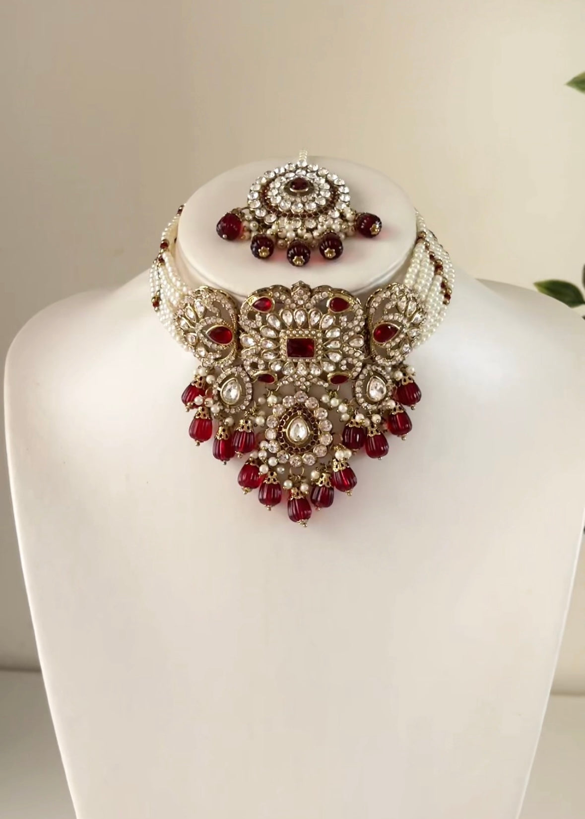 DIVIYA - Choker Set