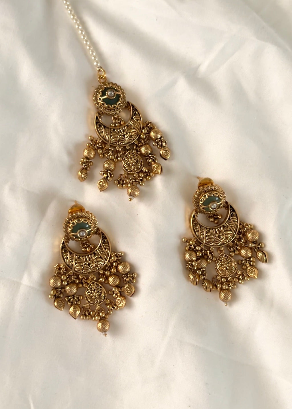 OVIYA - Gold Plated Tikka Set