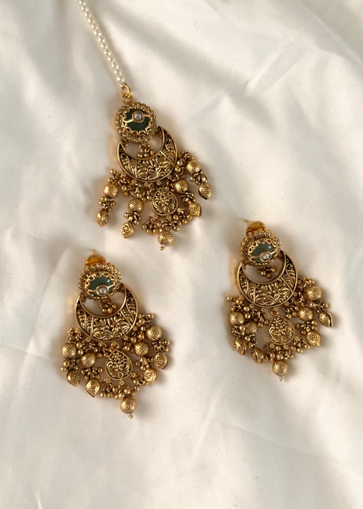 OVIYA - Gold Plated Tikka Set