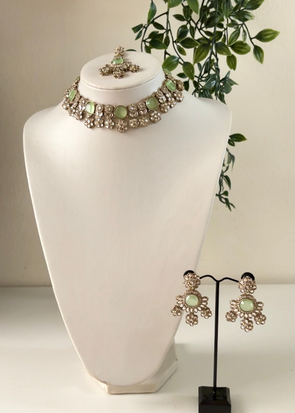 EZHIL -  Necklace Set