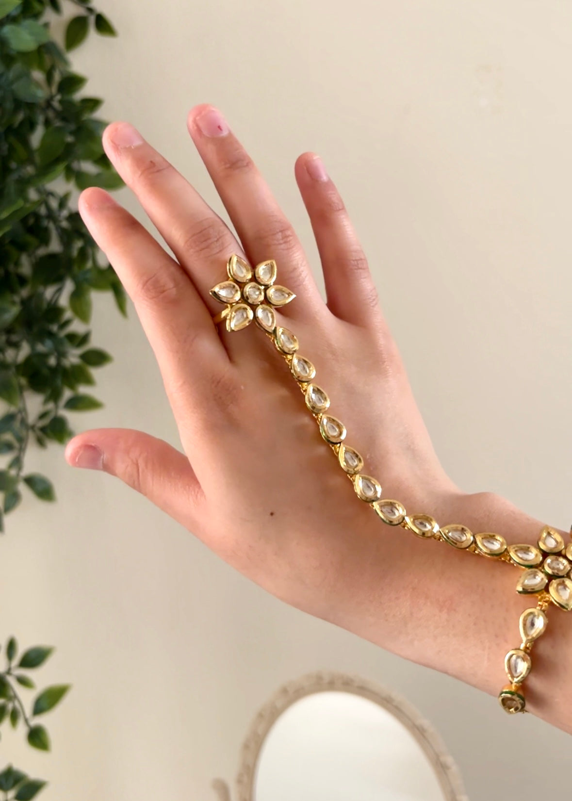 Kundan Hathphool