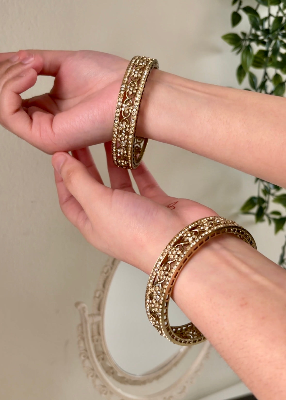 GOLDEN FLOWER - Bangles