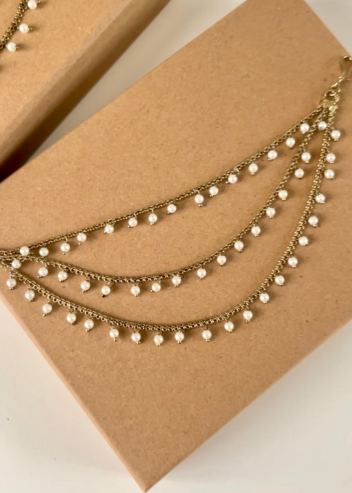 SAHARE (Earchain) - 3 layer detachable sahare