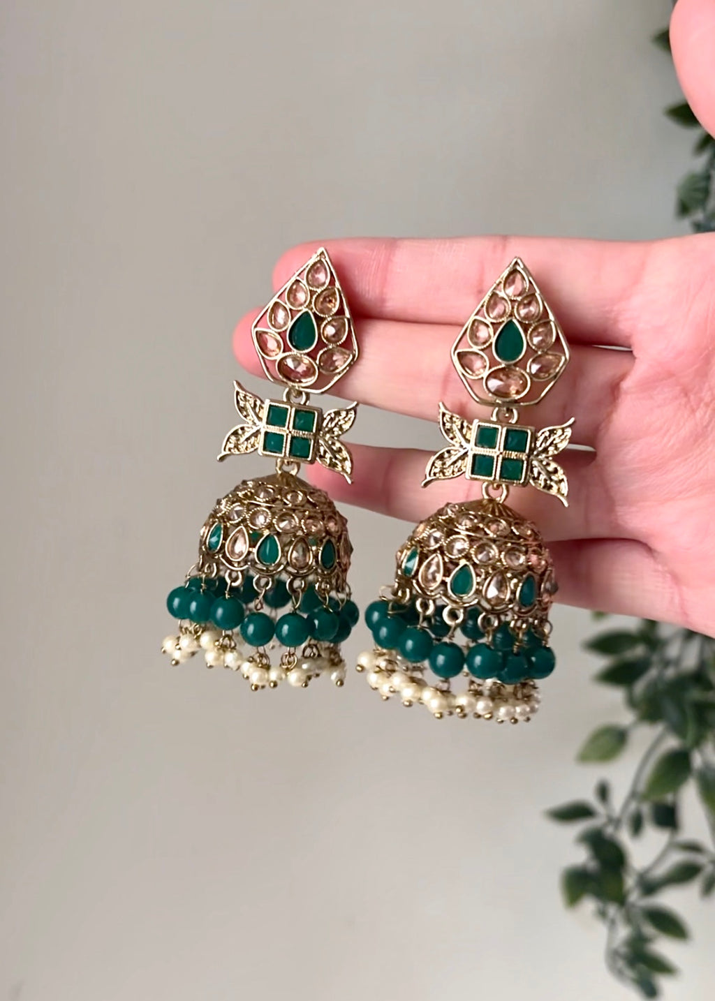 PARI - Jhumka