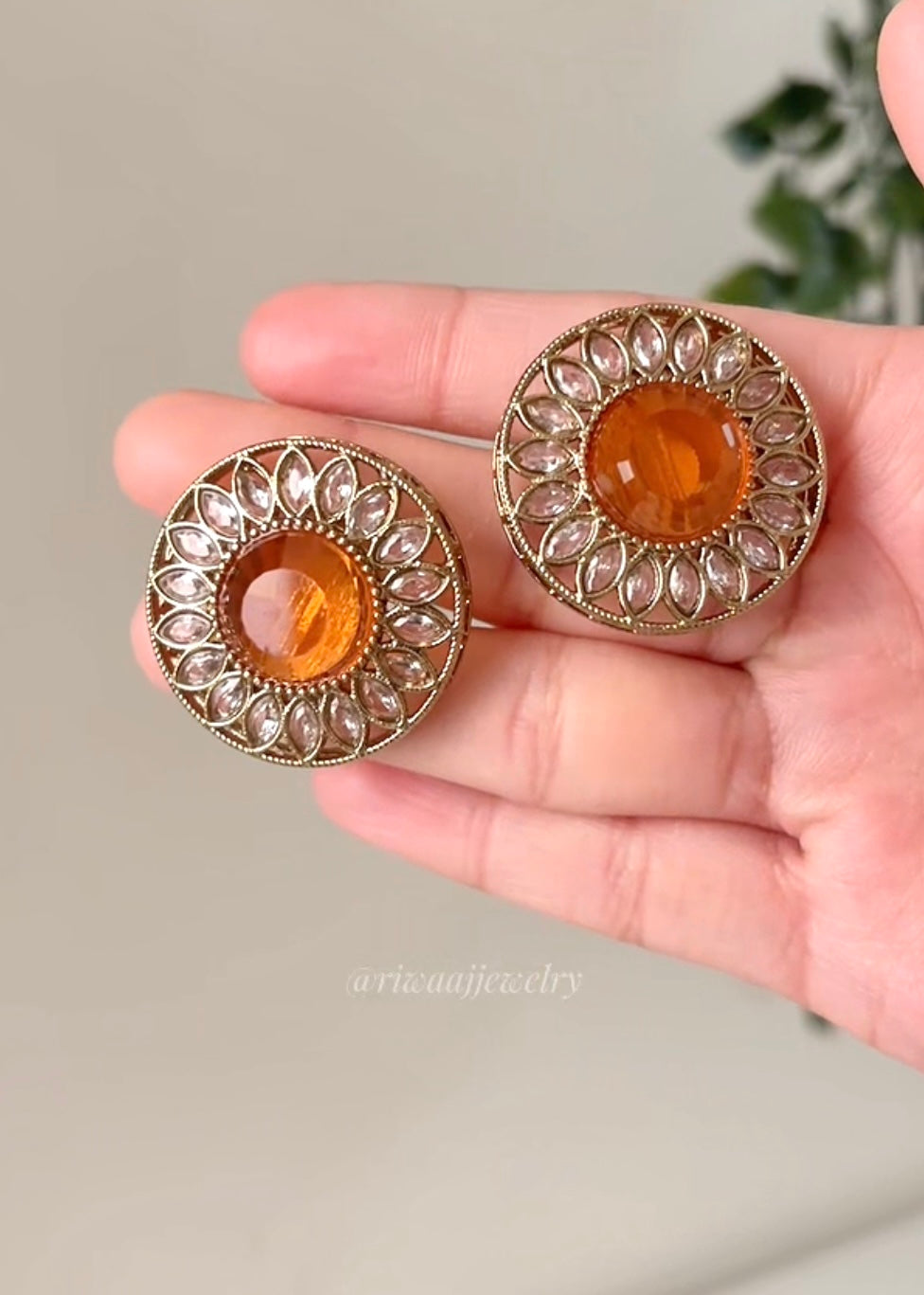 HEER - Studs
