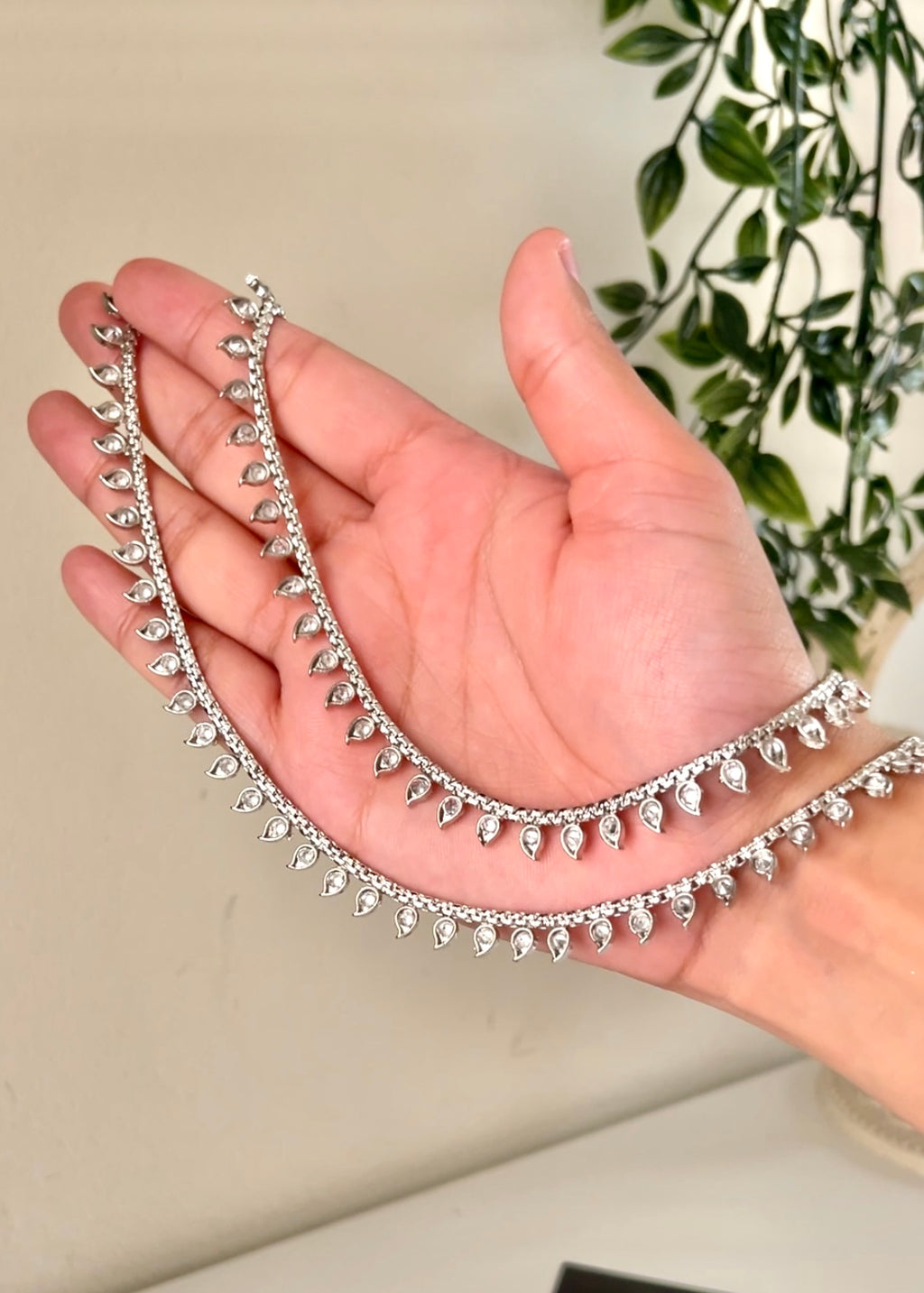 SILVER SLEEK ANKLETS