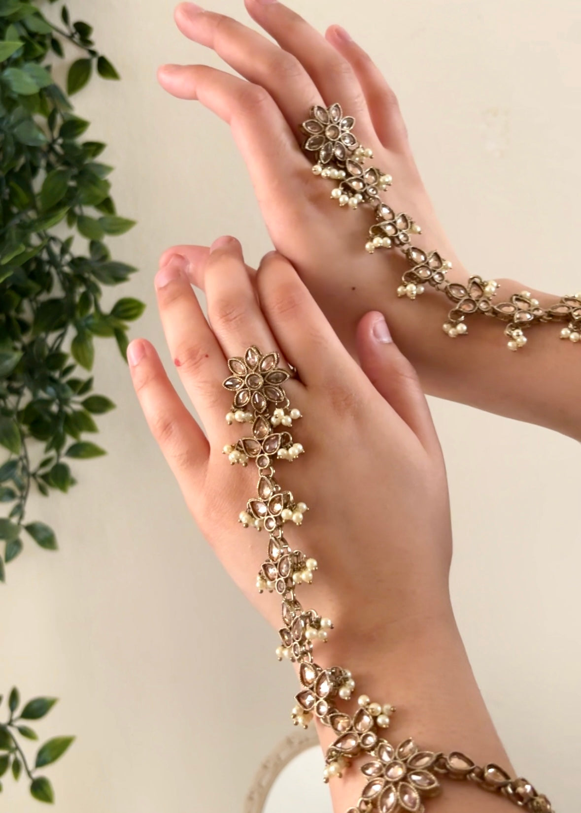 MELIN - Floral Gold Hathphool (Pair)