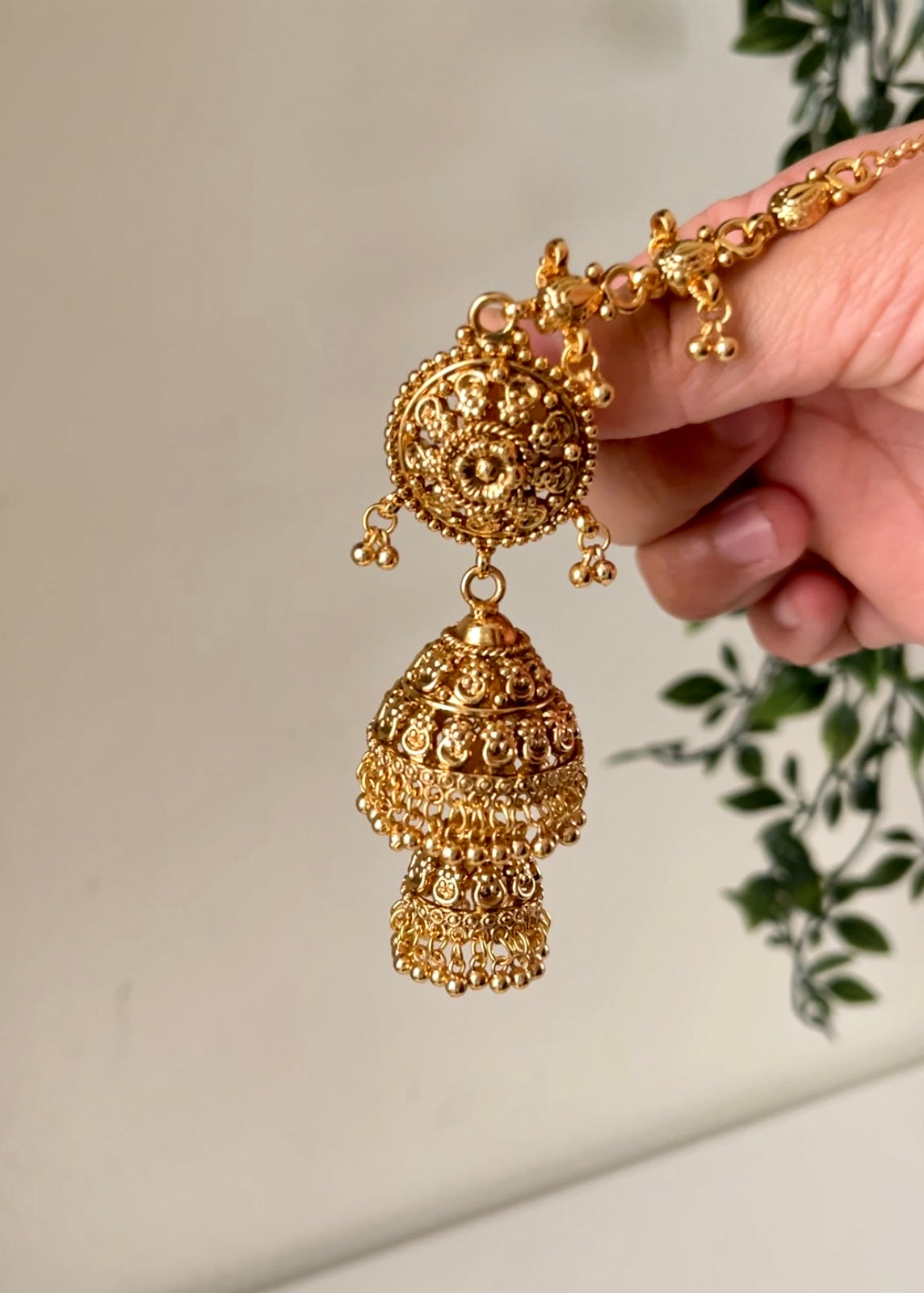 VAMIKA - Gold Statement Jhumka