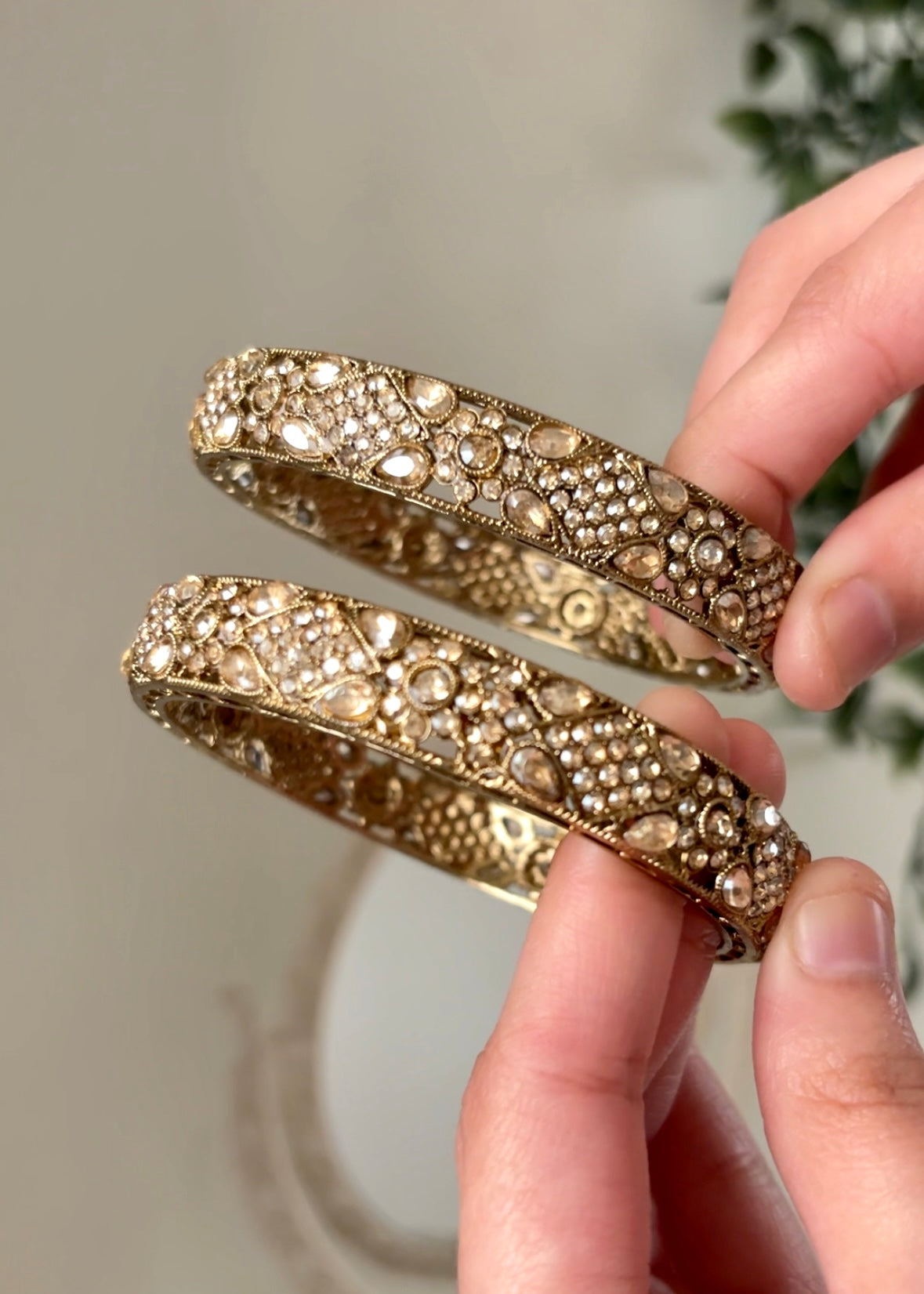 KIRAN - Bangles