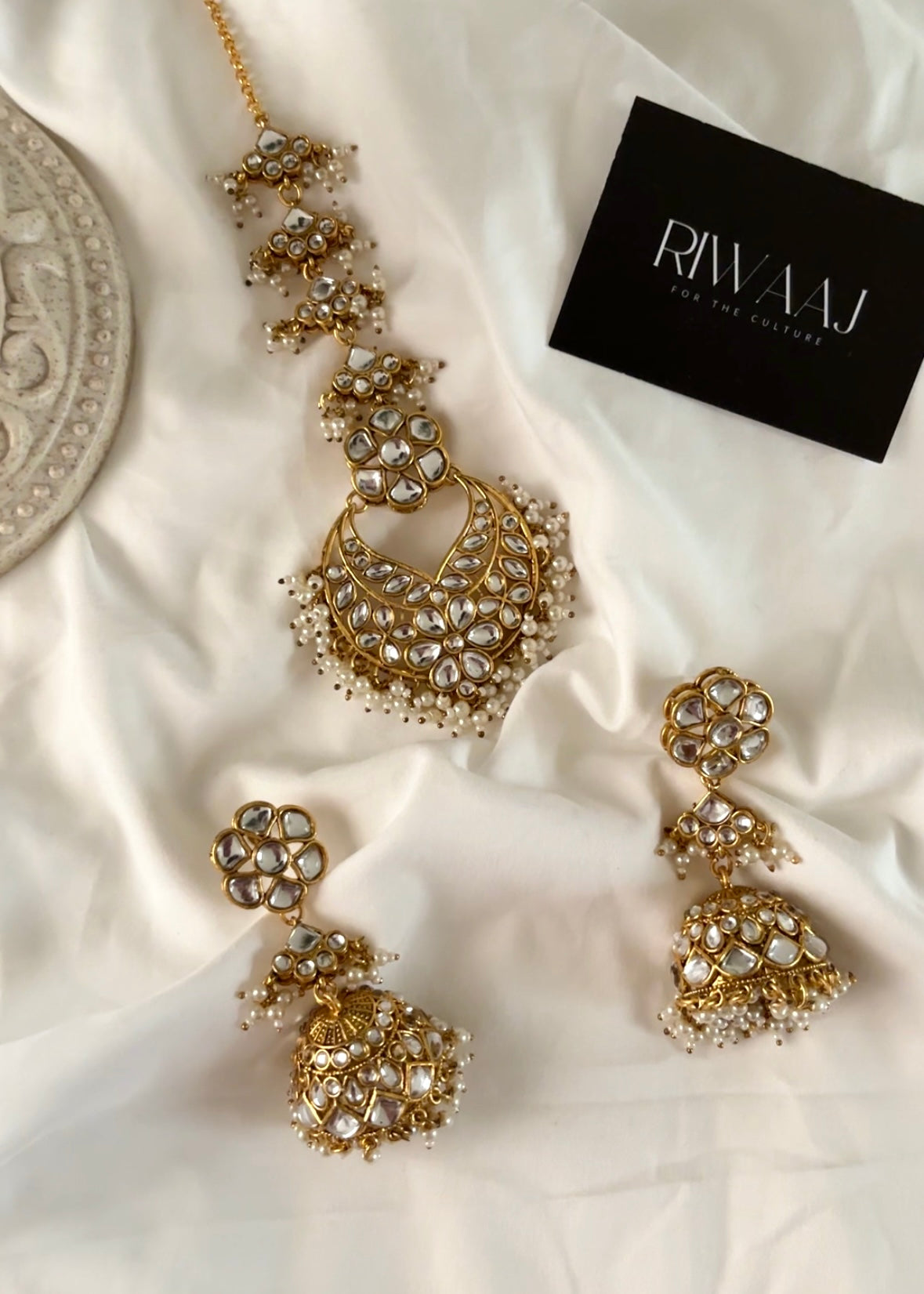 NAIMAL - Kundan Jhumka Tikka Set