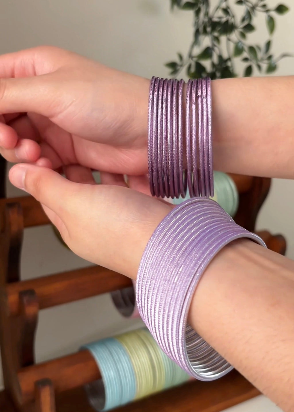 Glossy Bangles
