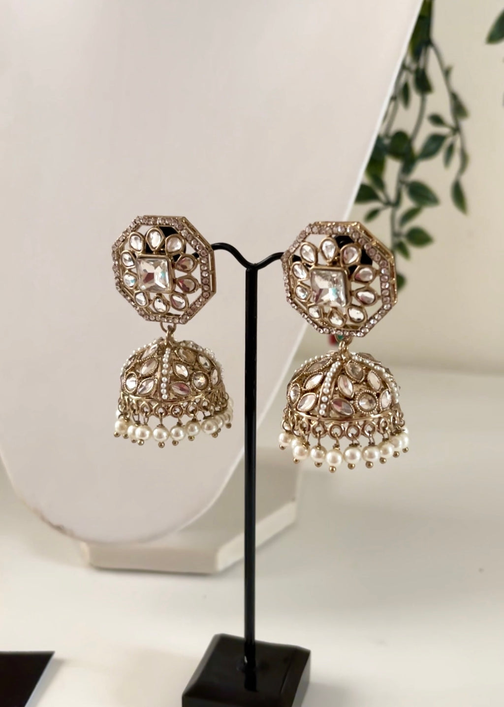 ONA - Kundan Choker Set