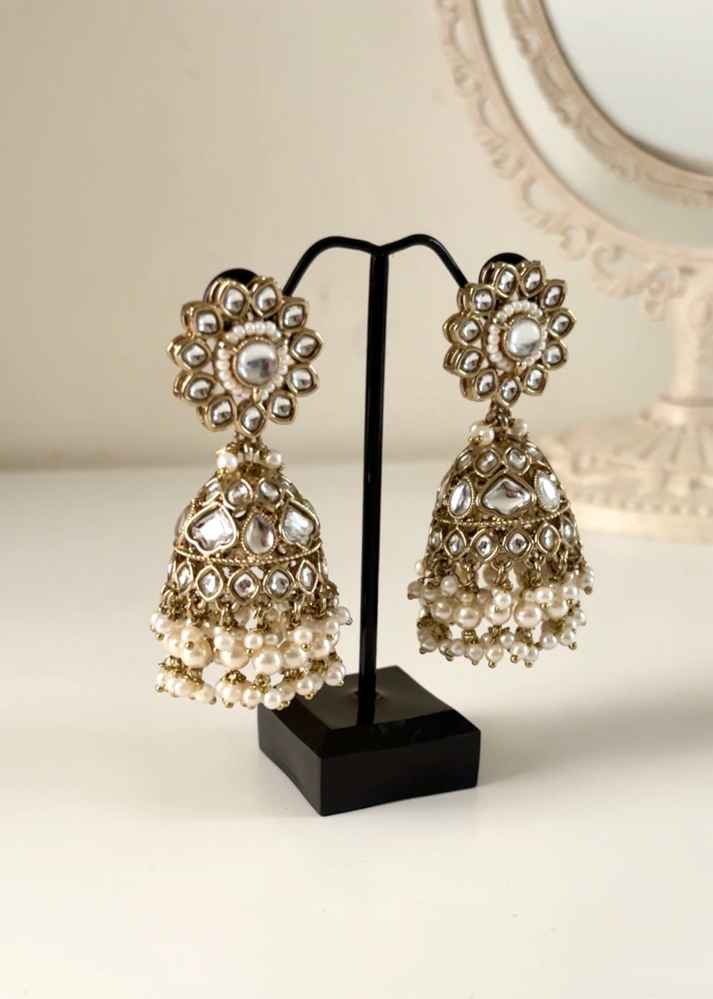 LEHAR - White Statement Jhumka