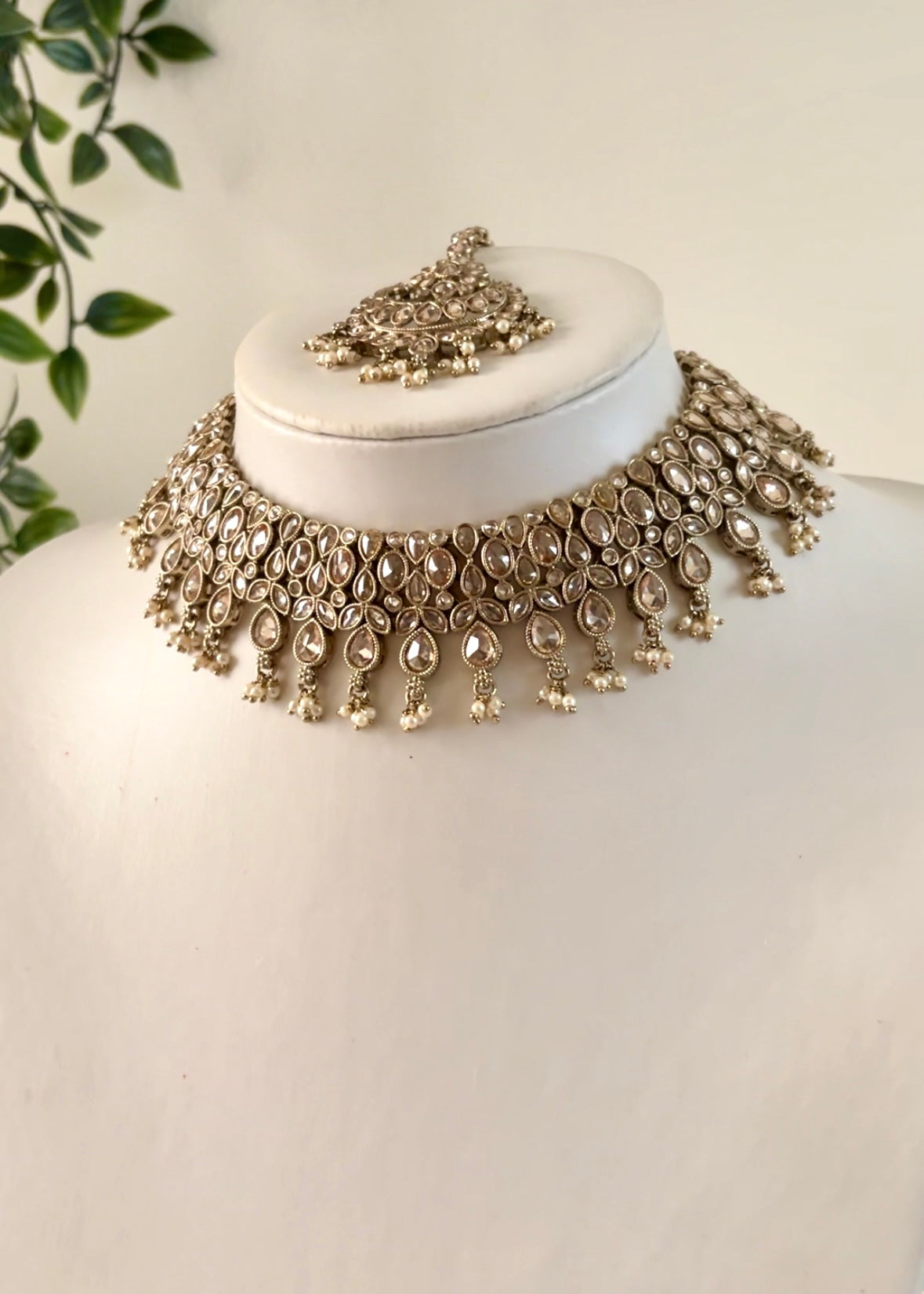 KIRAN - Gold Champagne Necklace/Choker Set