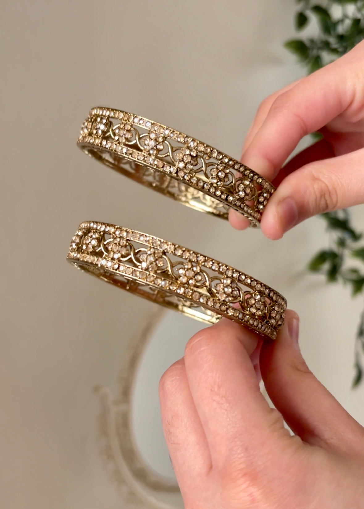 GOLDEN FLOWER - Bangles