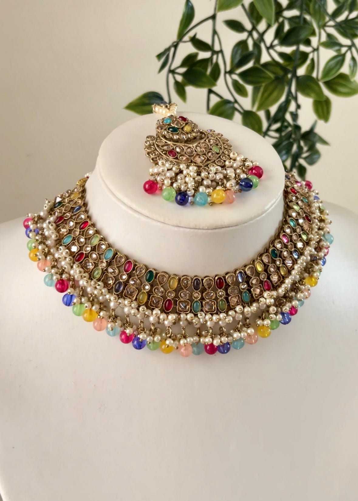 OVIYA - Necklace Set