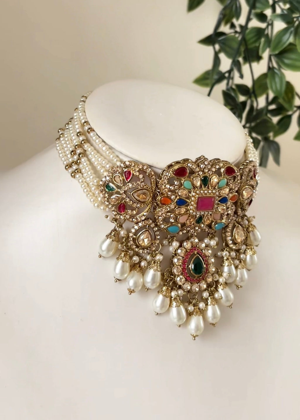 DIVIYA - Choker Set