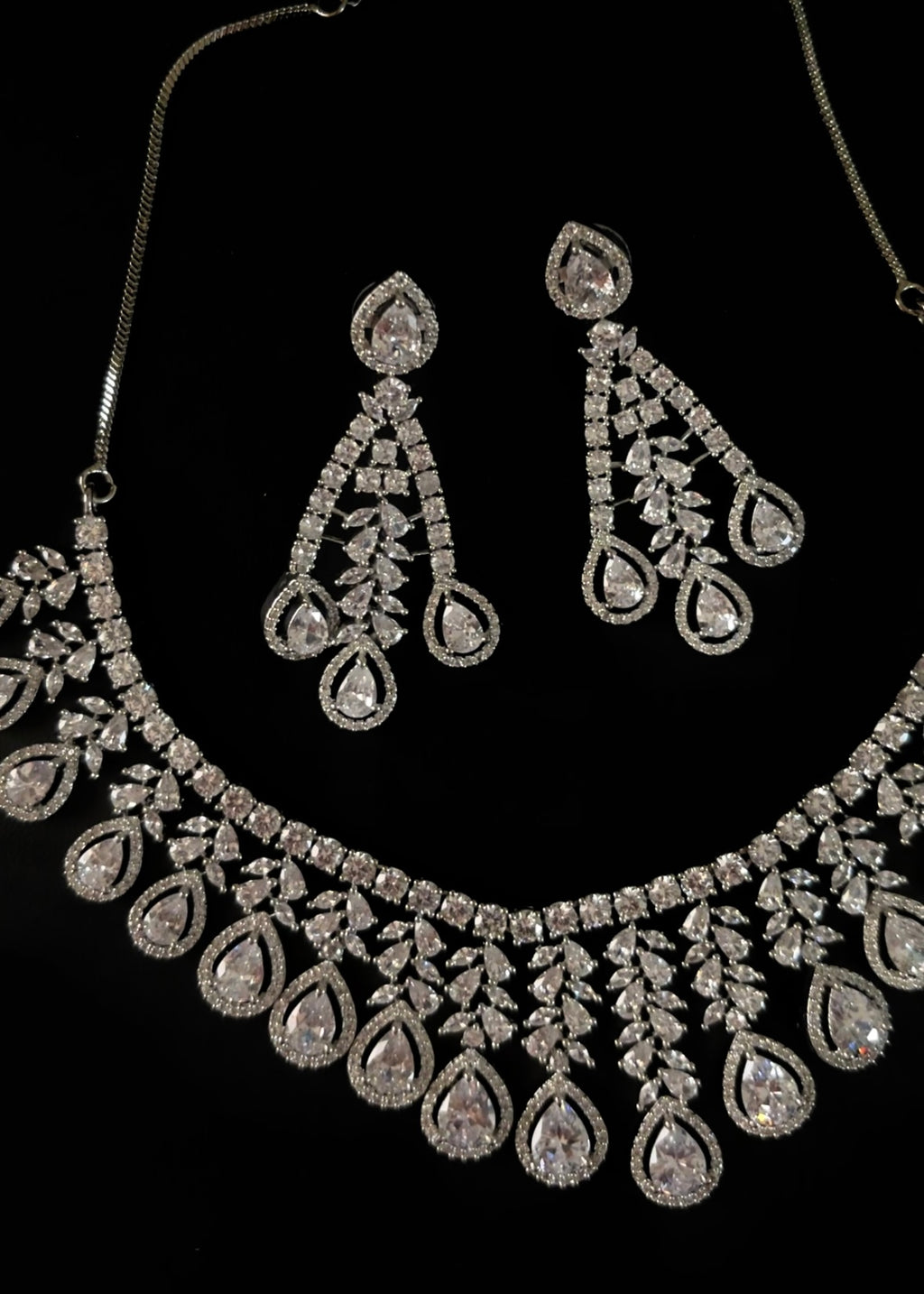 AD Silver Necklace Set