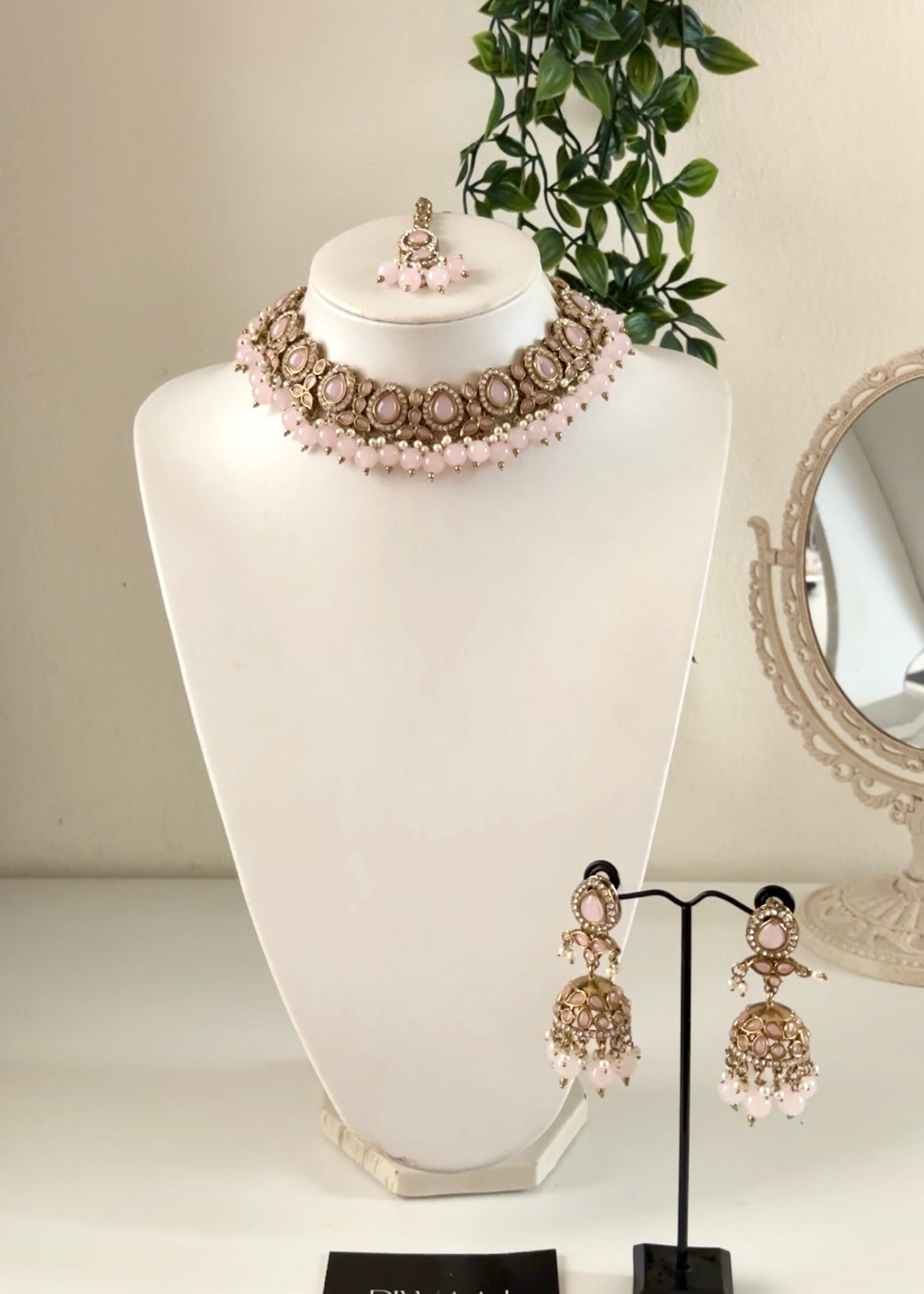 MIYAL - Necklace Set