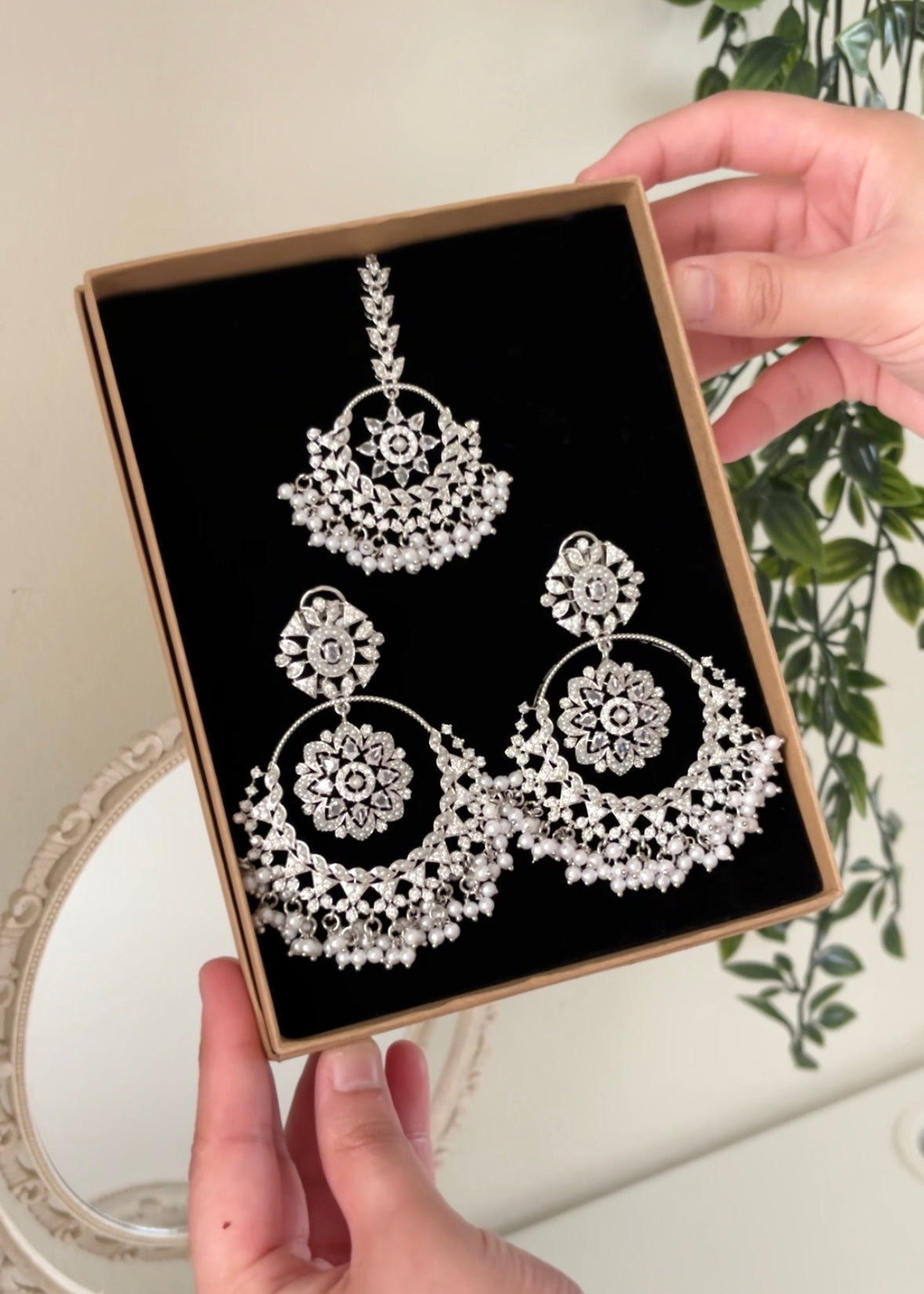 SINAM - Silver Tikka Set