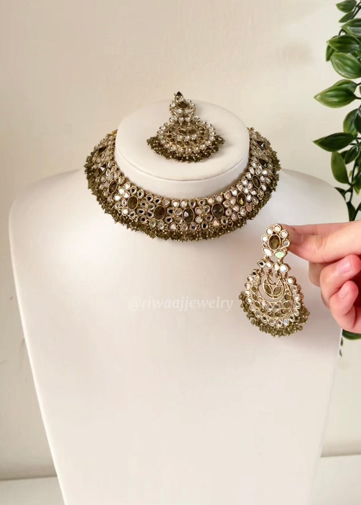 KANWAL - Mirror Necklace Set