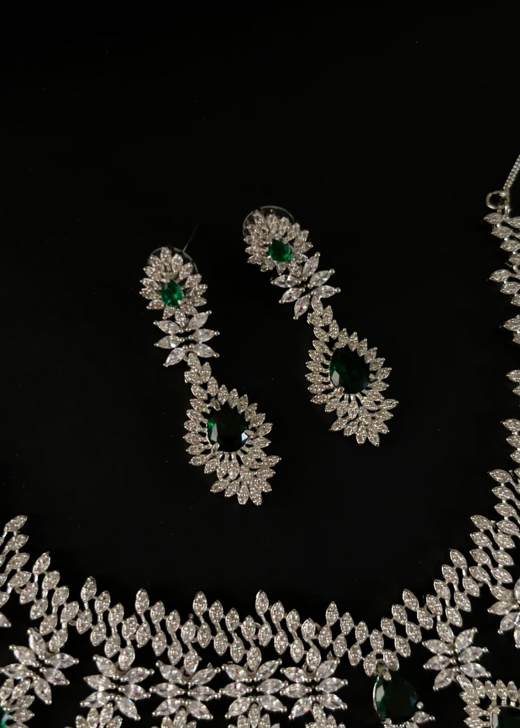 AD Silver Emerald Necklace Set