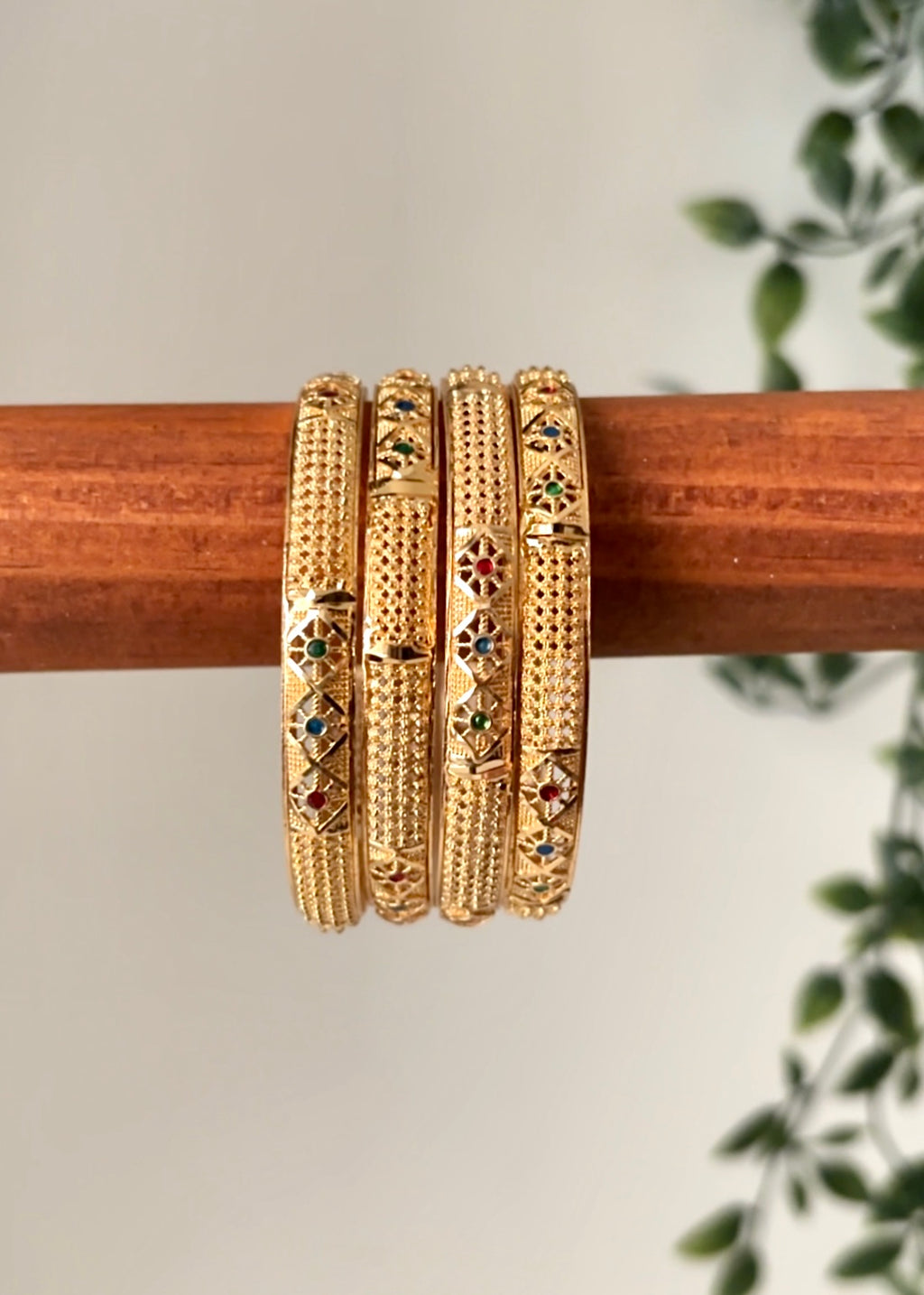 KISHMISH BANGLES - Set of 4