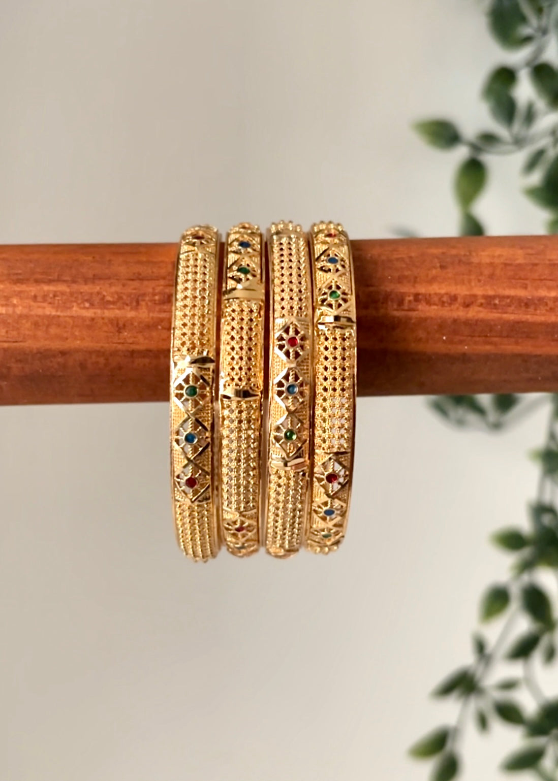 KISHMISH BANGLES - Set of 4