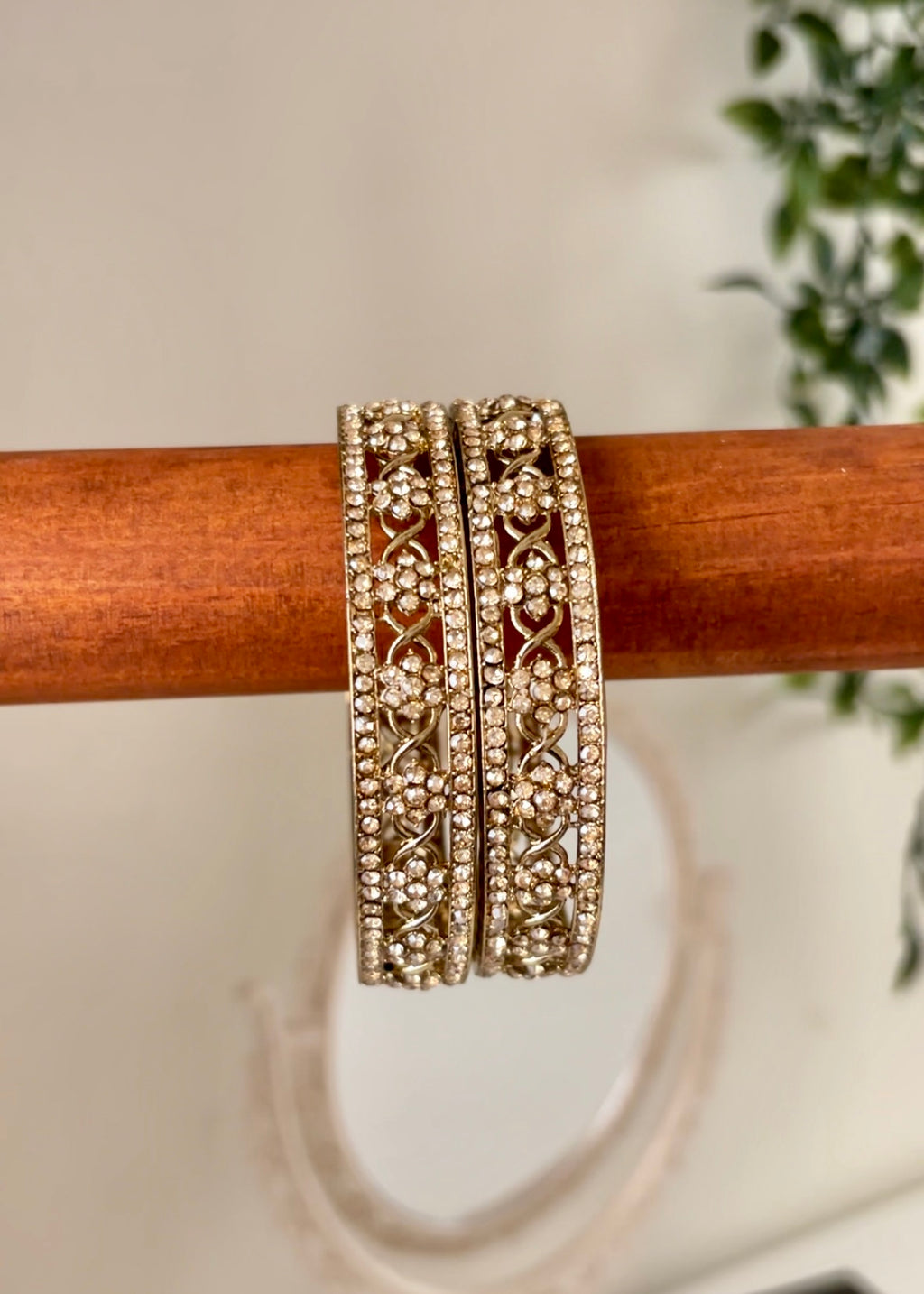 GOLDEN FLOWER - Bangles