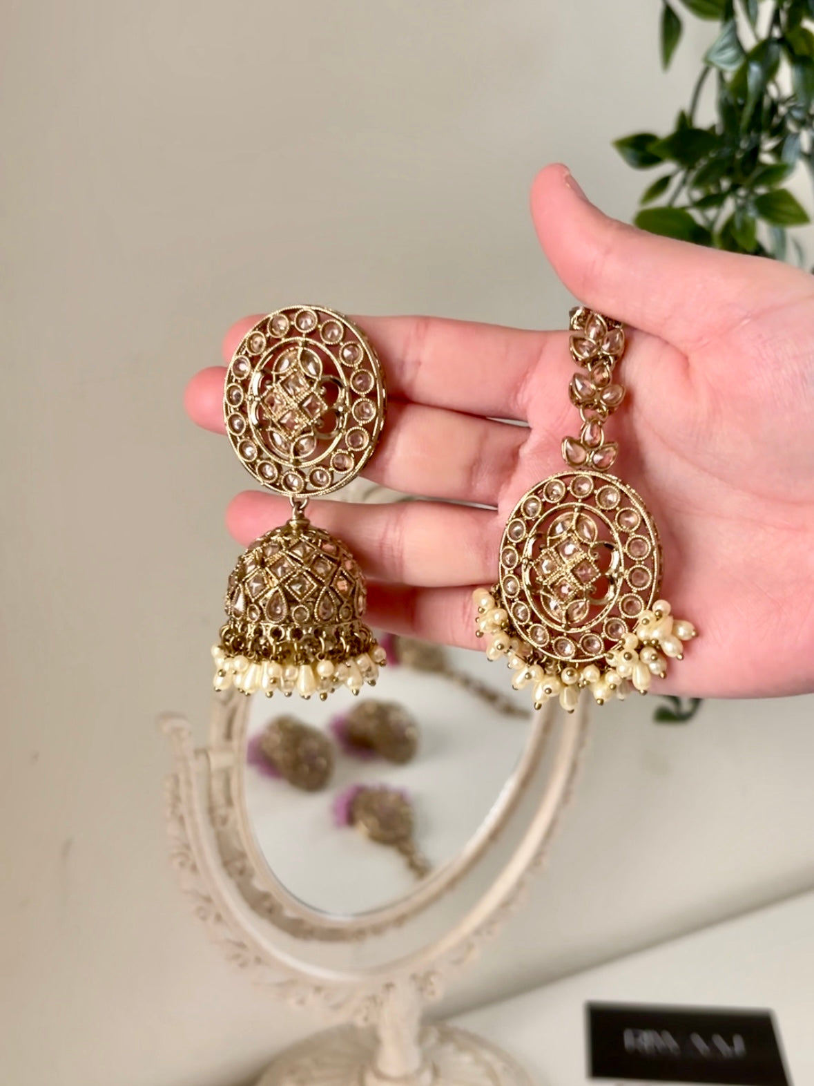 ZAINA - Jhumka Tikka Set
