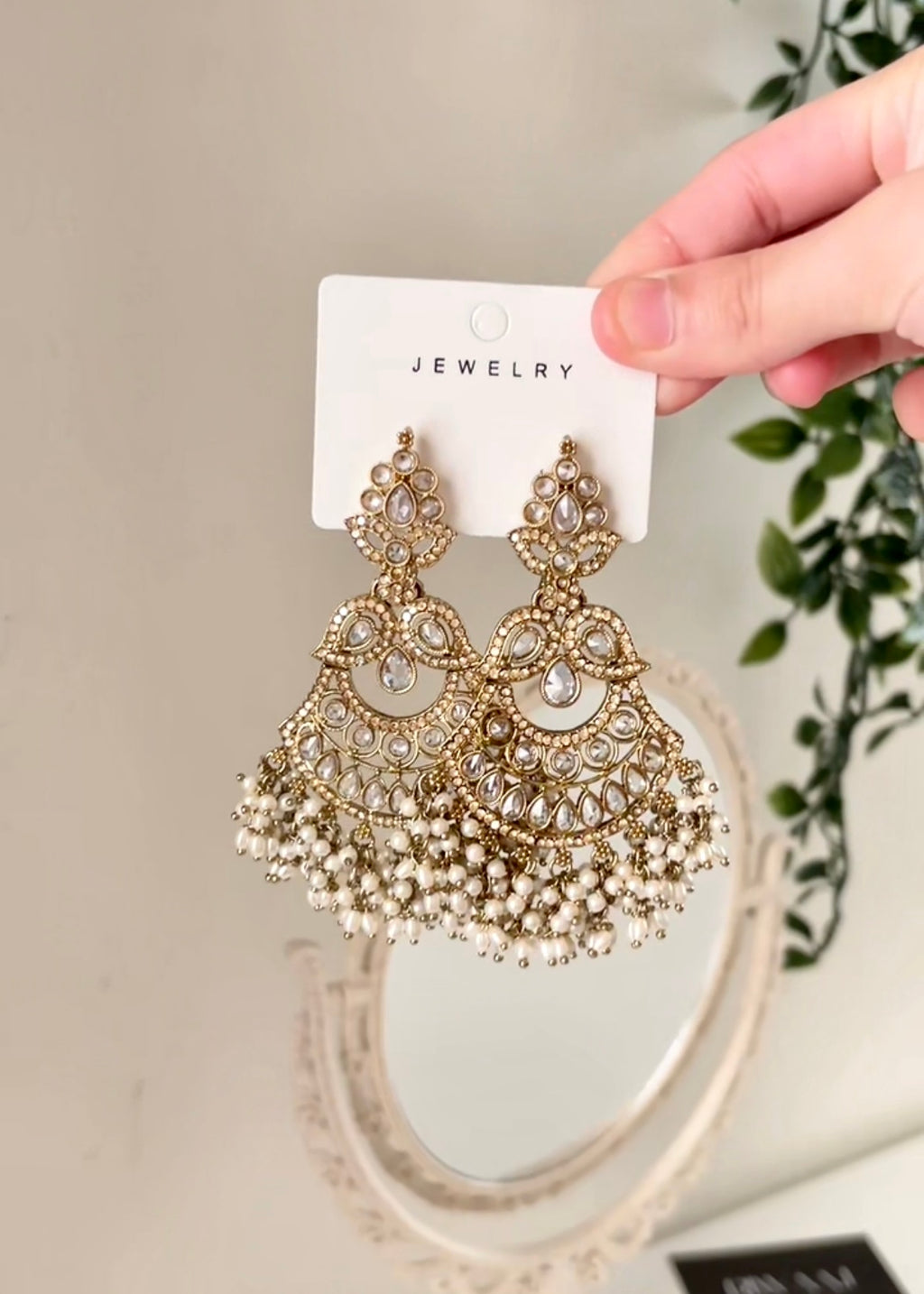 HINA - Statement Earrings