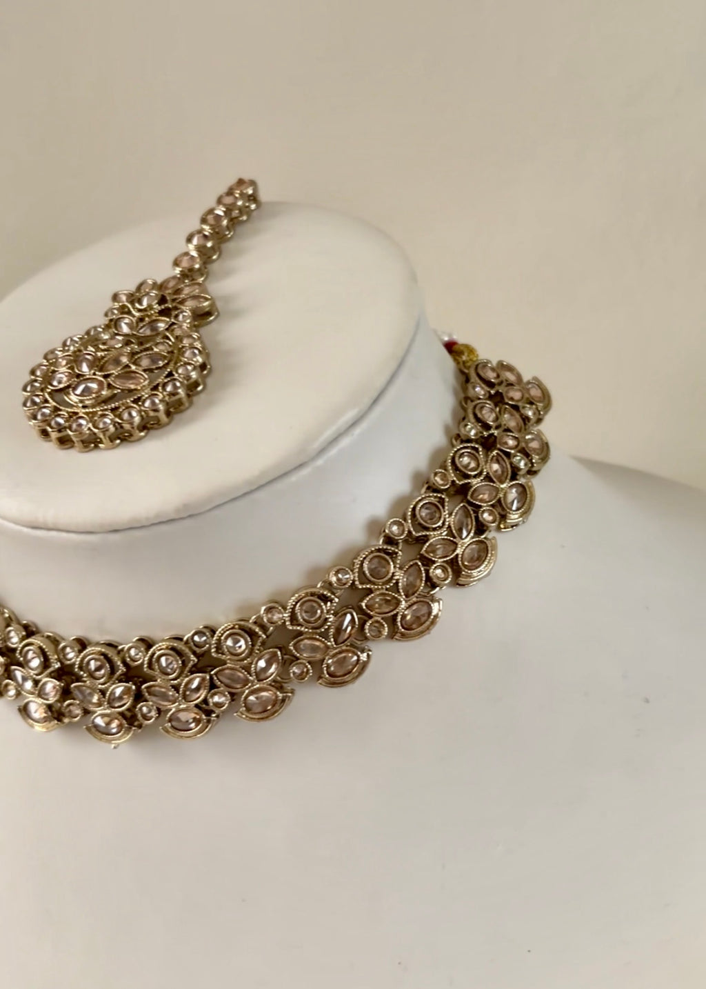 LEYLA - Gold Necklace Set