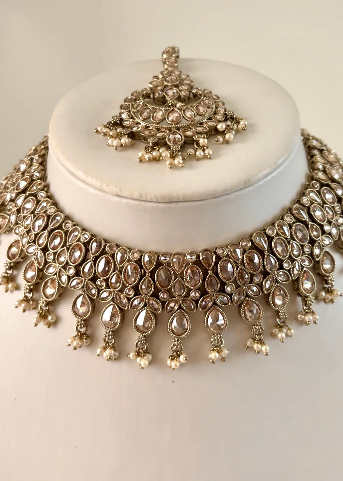 KIRAN - Gold Champagne Necklace/Choker Set
