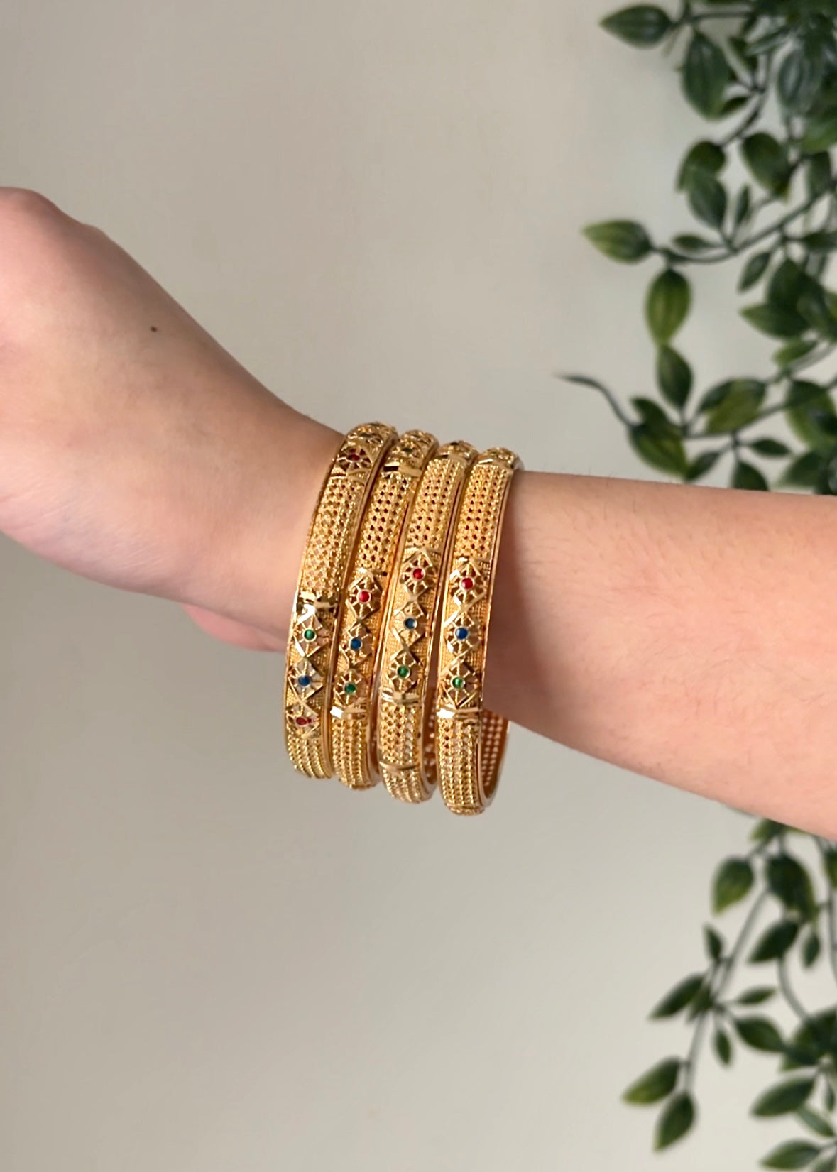 KISHMISH BANGLES - Set of 4