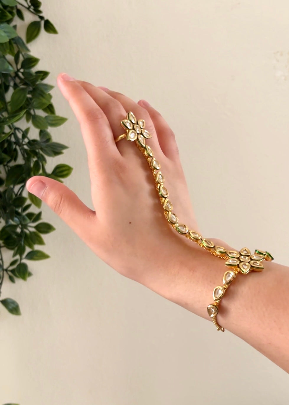 Kundan Hathphool